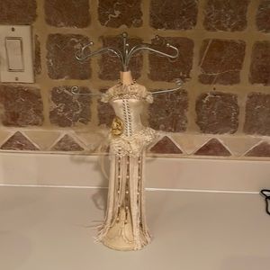 New without tags Victorian jewelry holder.